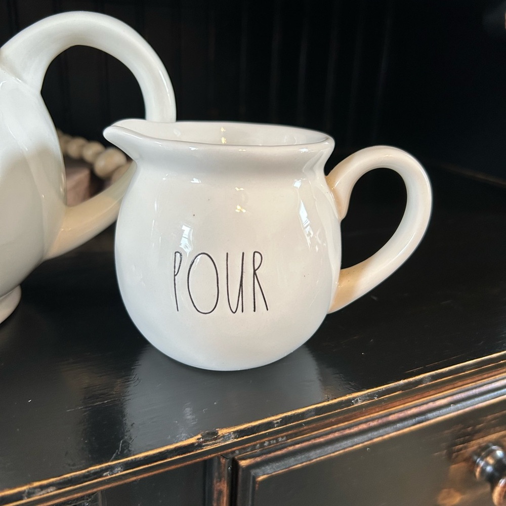 Rae Dunn creamer